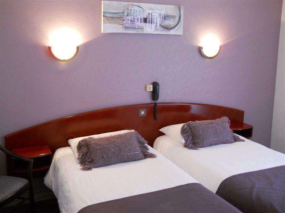 Hotel Le Ty-Lann Saint-Avé 외부 사진