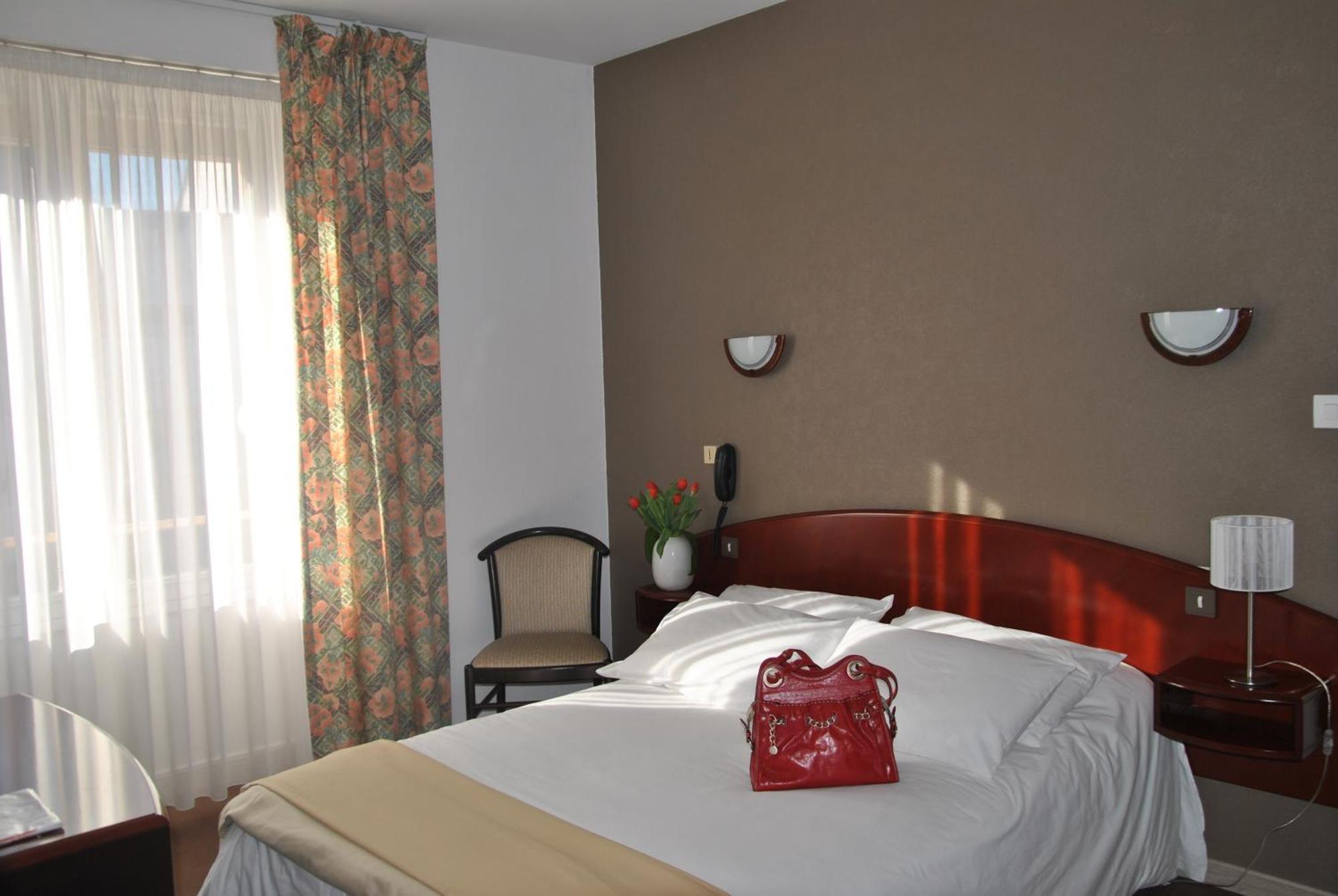 Hotel Le Ty-Lann Saint-Avé 외부 사진