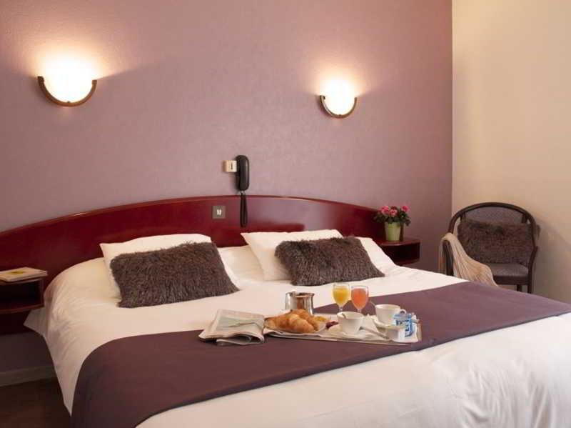 Hotel Le Ty-Lann Saint-Avé 외부 사진