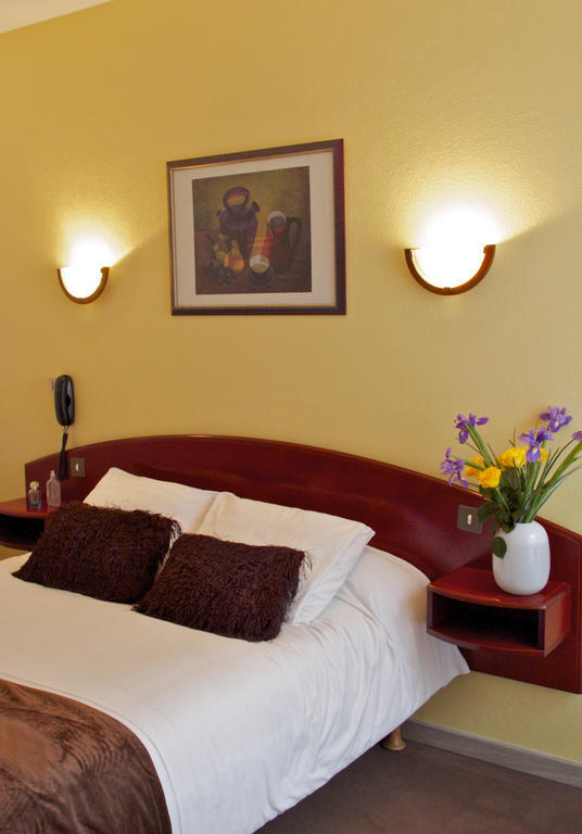 Hotel Le Ty-Lann Saint-Avé 외부 사진